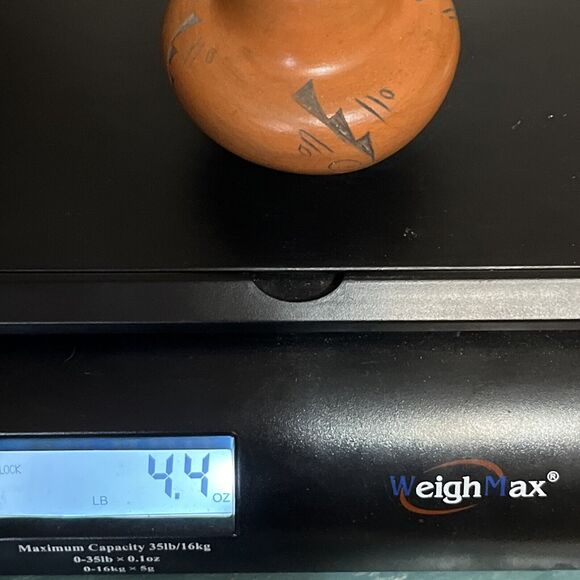 Vintage Southwestern Stoneware Pottery Mini Pot Vase Carved Design Signed 2006 - Picture 11 of 11